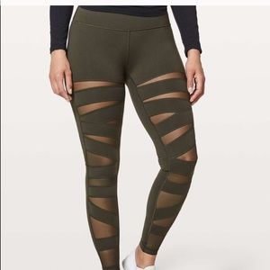 Lululemon wunder under leggings with mesh front